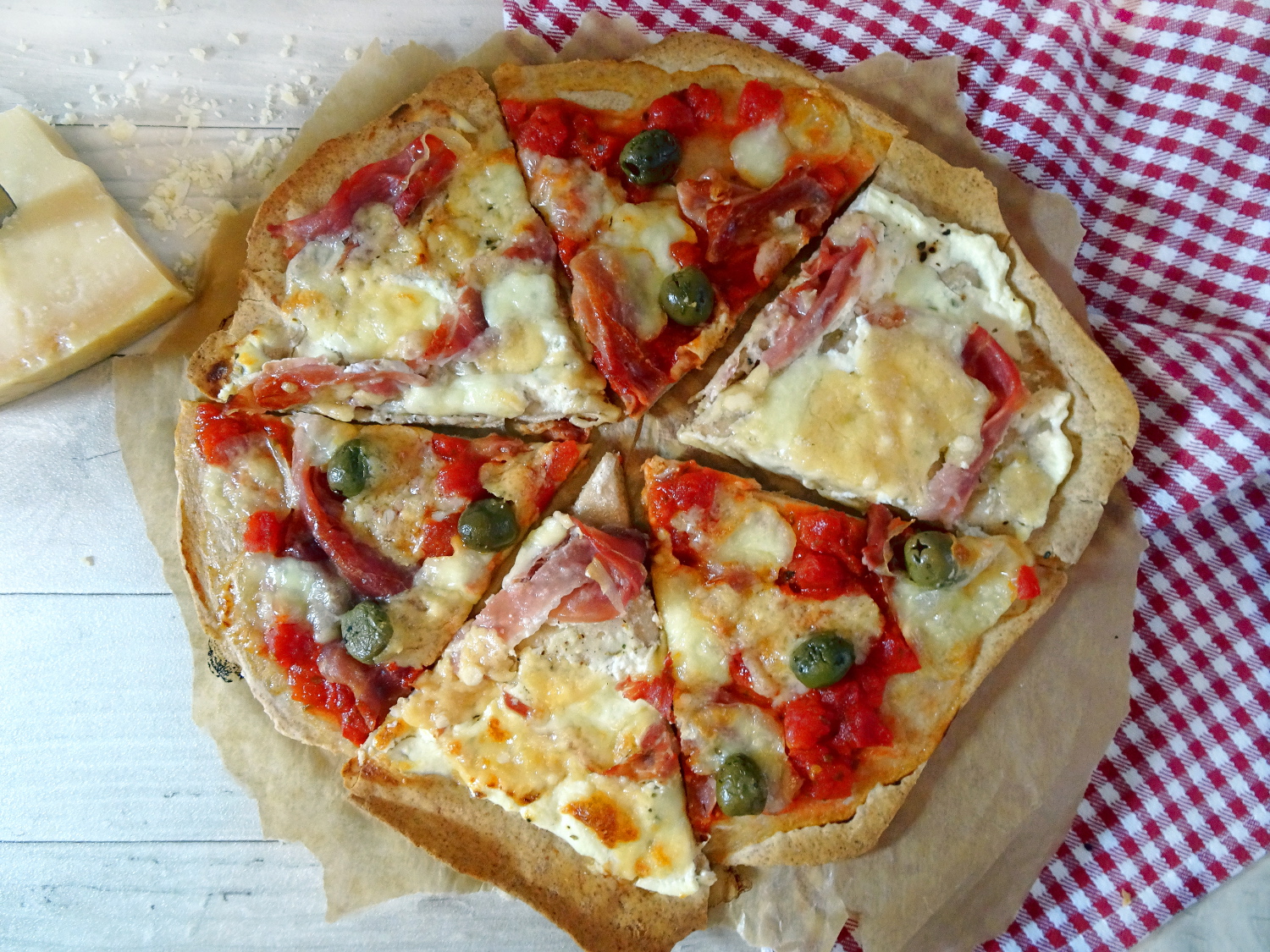 Fladenbrot Pizza Rezept - Applethree - Food | Travel | Games Fladenbrot Pizza Rezept - Applethree - Food | Travel | Games