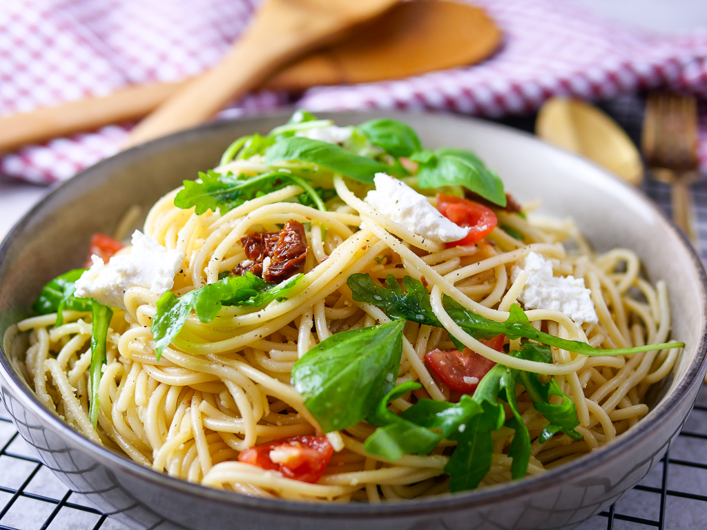 Spaghetti Salat Rezept - Applethree - Food | Travel | Life