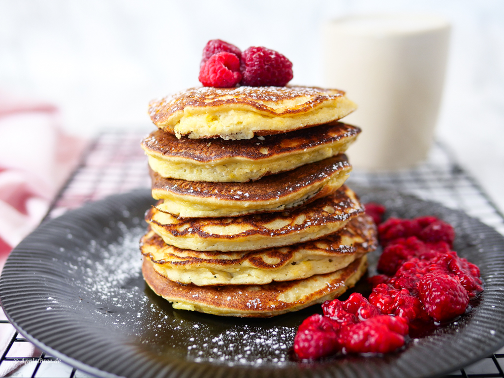 Low Carb Pancakes - Applethree - Food | Travel | Games